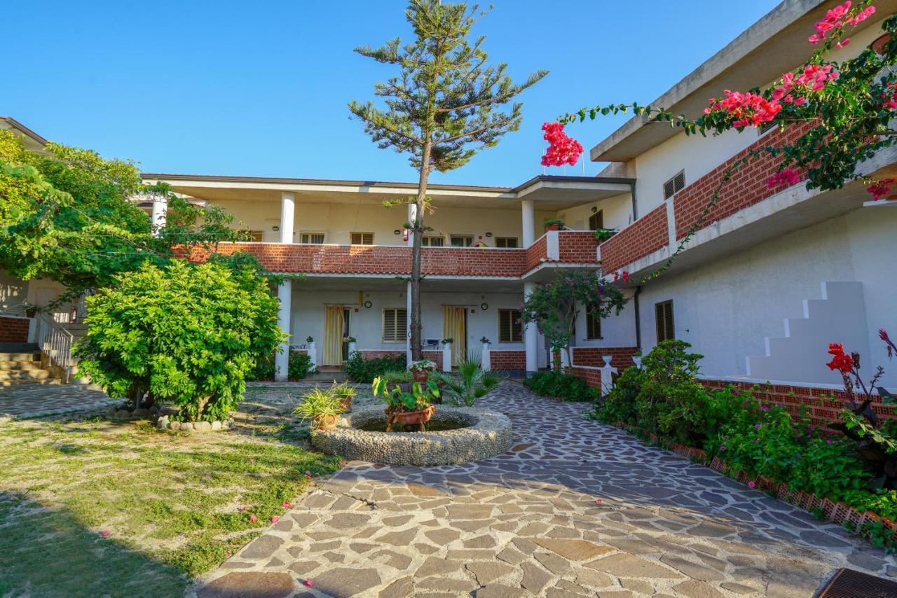 Hotel Residence Le Playe Santa Domenica  Ngoại thất bức ảnh